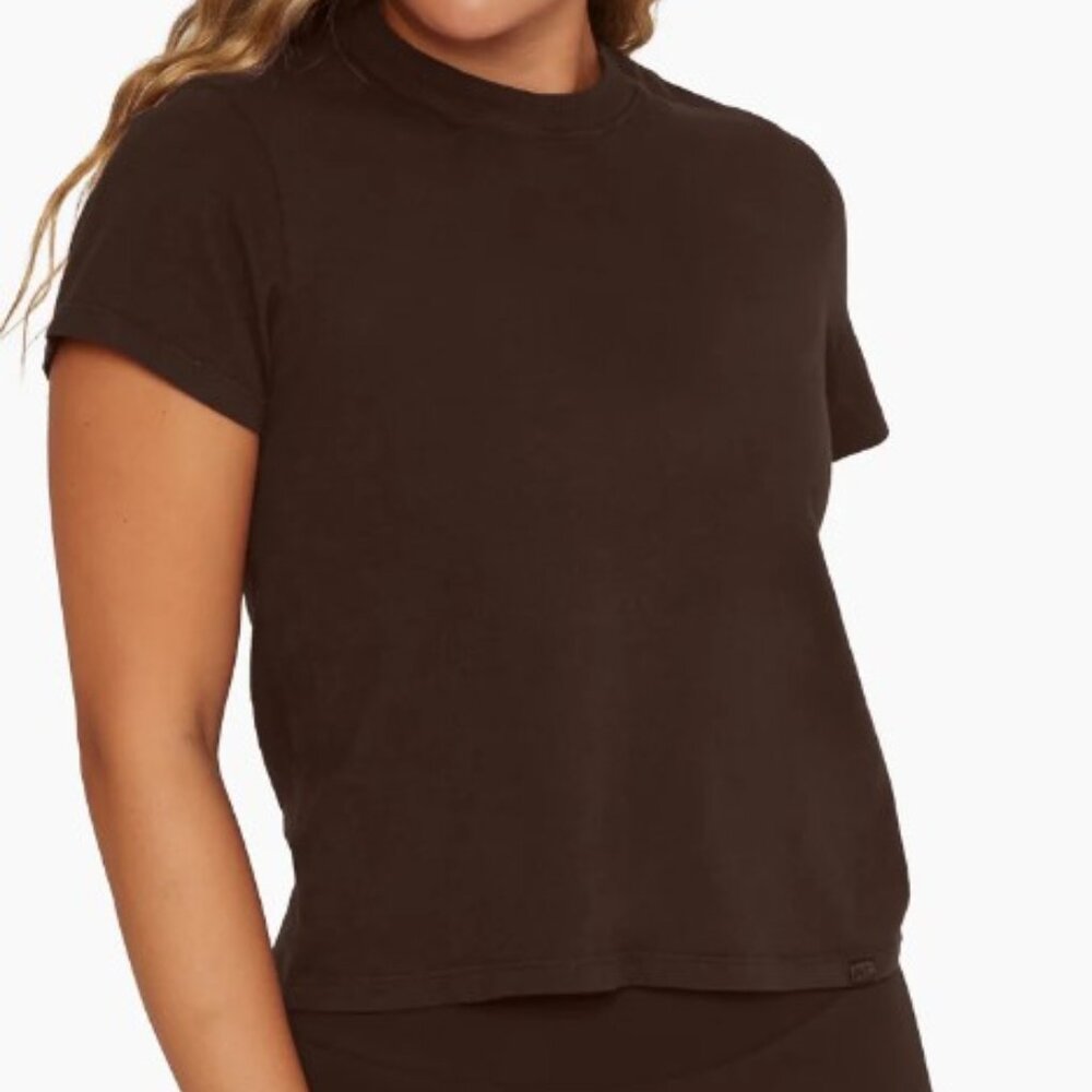 Set Active CLASSIC COTTON MID TEE Espresso. Size Small Brand New